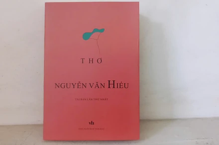 Bìa tập Thơ Nguyễn Văn Hiếu.