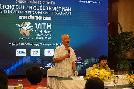 Ông Vũ Thế Bình, Chủ tịch Hiệp hội Du lịch Việt Nam thông tin về sự kiện.