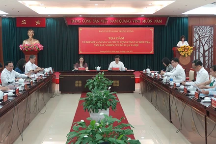 Quang cảnh buổi tọa đàm.