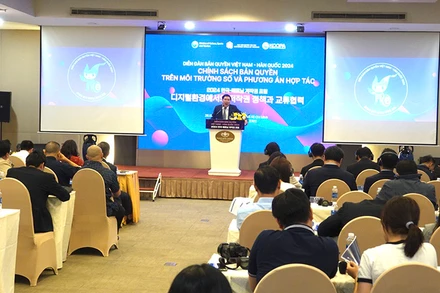 Quang cảnh diễn đàn.