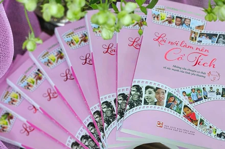 Cuốn Lời nói làm nên cổ tích, quyển 2 gồm 42 câu chuyện tử tế.