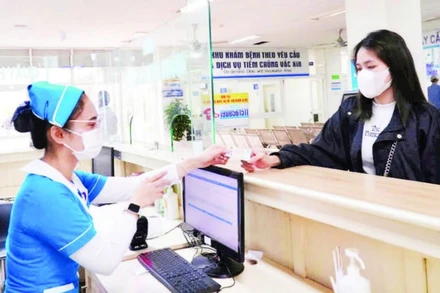 Người dân thuận tiện trong việc khám, chữa bệnh nhờ công cuộc chuyển đổi số.