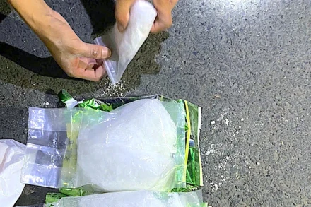 [Video] Bắt giữ vụ vận chuyển 2,4kg ma túy tại Cà Mau
