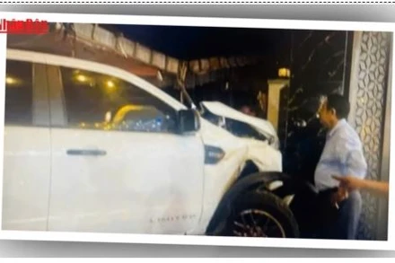 [Video] Tài xế vi phạm nồng độ cồn đâm vào nhà dân đang tổ chức tiệc cưới, khiến 3 người thương vong