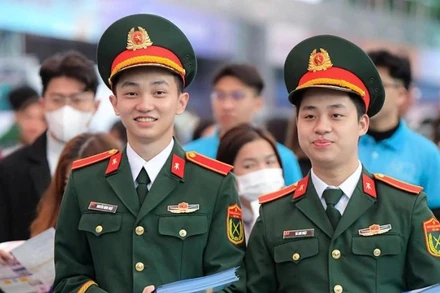 [Video] Năm 2025: Khối trường quân đội bỏ xét tuyển học bạ, chỉ còn ba phương thức tuyển sinh