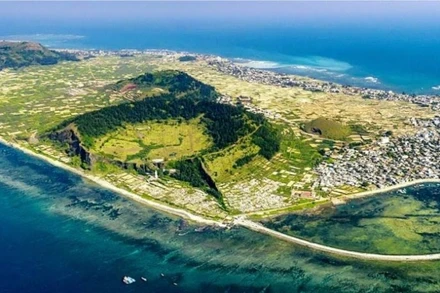 [Video] Quảng Ngãi tổ chức lại huyện đảo Lý Sơn thành đặc khu cấp xã