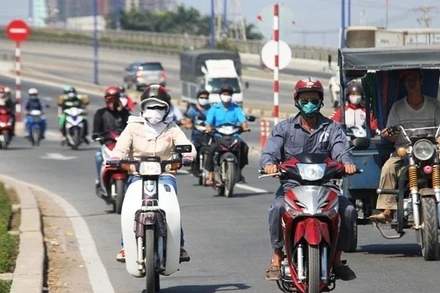 [Video] Bảo vệ sức khỏe người dân trong điều kiện nắng nóng kéo dài