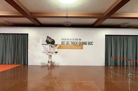 [Video] Tạm hoãn việc chiêm bái xá lợi trái tim Bồ tát Thích Quảng Đức 