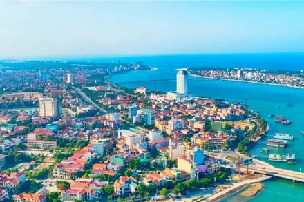 [Video] Quảng Bình thông qua Nghị quyết hợp nhất tỉnh, sắp xếp lại đơn vị hành chính cấp xã