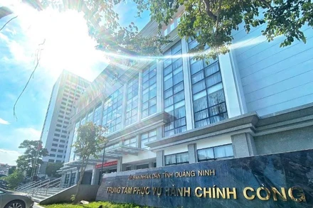 [Video] Quảng Ninh phát huy hiệu quả mô hình Trung tâm Phục vụ hành chính công một cấp