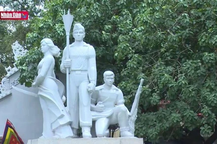 Tượng đài và câu chuyện quy hoạch