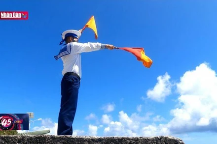 Câu chuyện văn hóa: Bộ đội Trường Sa làm theo lời Bác