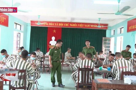 Niềm vui ngày đặc xá