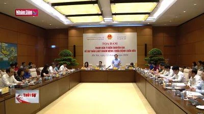 Hoàn thiện hành lang pháp lý cho khám, chữa bệnh