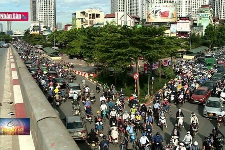 Hà Nội tiếp tuchj thí điểm tổ chức lại 4 nút giao thông thườn xuyên ùn tắc