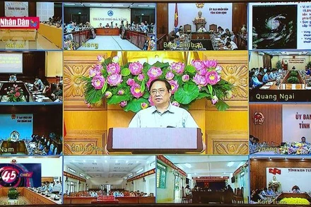 Thủ tướng triệu tập cuộc họp ứng phó khẩn cấp bão số 4