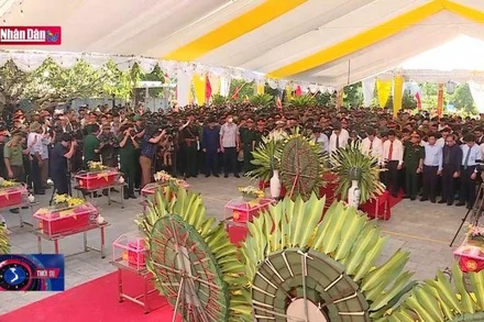 Truy điệu và an táng 10 hài cốt liệt sỹ tại Nghĩa trang Vị Xuyên