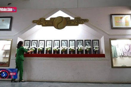 Nững kỷ vật kết nối quá khứ và hiện tại