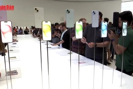 [Video] Apple rót 500 tỉ Usd: Mỹ sắp có nhà “siêu nhà máy”