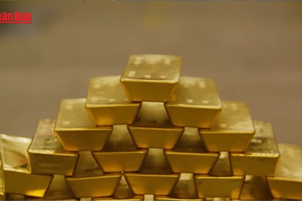 [Video] Giá vàng đột ngột giảm mạnh