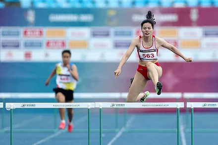 Nguyễn Thị Huyền giải nghệ chuyển sang công tác huấn luyện. Ảnh: Đức Đồng