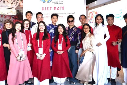 Nghệ sĩ Việt "check-in" EXPO 2025 Osaka. 