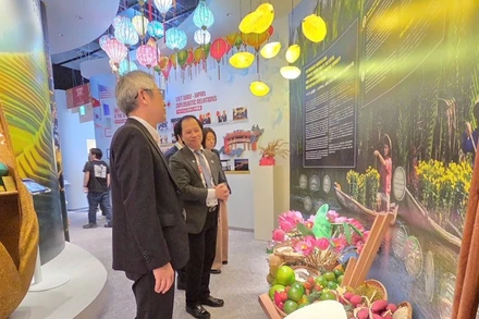 Giới thiệu sản phẩm nông nghiệp xuất khẩu của Việt Nam tại EXPO 2025 Osaka. 