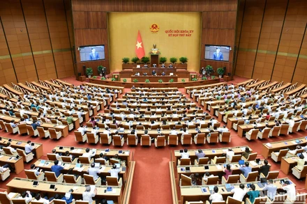 Quang cảnh phiên họp của Quốc hội ngày 21/5 tại Hội trường Diên Hồng.