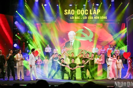 Trường ca: “Lời Bác - Lời của non sông”.