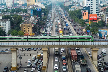 Công ty TNHH MTV Đường sắt Hà Nội cho biết, hai tuyến tàu điện Nhổn-ga Hà Nội, Cát Linh-Hà Đông thu hút gần 75 nghìn lượt hành khách đi lại dịp nghỉ Tết Nguyên đán Ất Tỵ năm 2025.