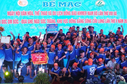 Niềm vui chiến thắng của đội ghe ngo nam.