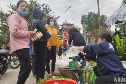 Phiên chợ bún đặc biệt chỉ diễn ra đúng ngày mùng 3 Tết tại đất làng nghề Thanh Lãng (Bình Xuyên, Vĩnh Phúc).