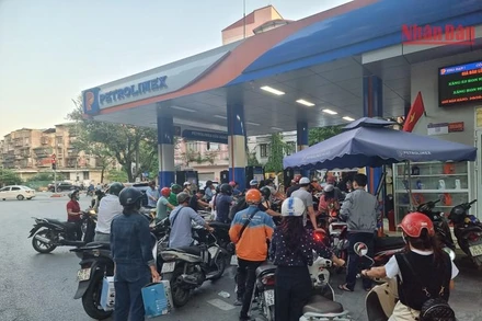 Tình hình cung ứng xăng dầu trên địa bàn thành phố đã bớt căng thẳng hơn so với những ngày trước.