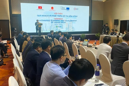 Quang cảnh buổi hội thảo.