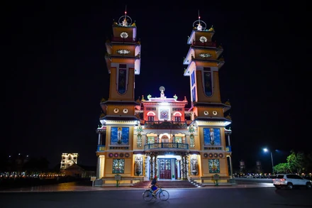 [Ảnh] Tới Tây Ninh, khám phá những bí mật thú vị của Tòa Thánh