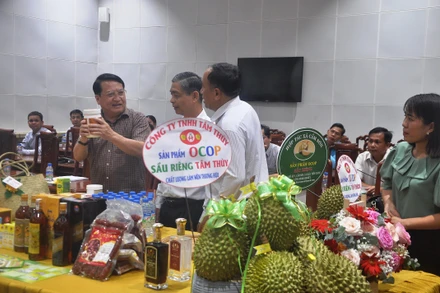 Hội đồng đánh giá, công nhận, phân hạng từng sản phẩm OCOP trên địa bàn tỉnh Tiền Giang.