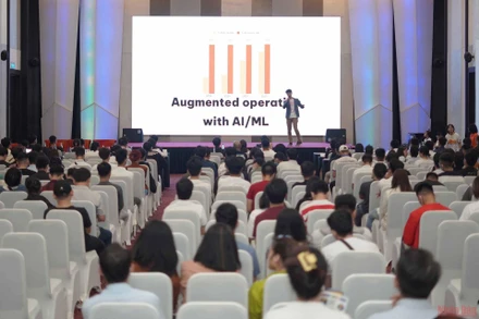 Đại biểu chia sẻ tại chương trình.