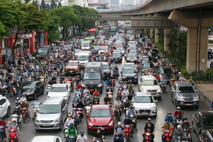 Người dân bắt đầu đổ xô về quê trước dịp nghỉ lễ 30/4.