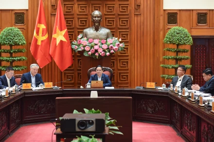 [Ảnh] Thủ tướng Phạm Minh Chính chủ trì cuộc họp về việc Hoa Kỳ áp thuế đối ứng lên hàng Việt Nam