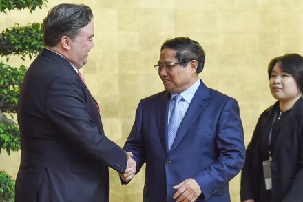 Thủ tướng Phạm Minh Chính đón Đại sứ Hoa Kỳ tại Việt Nam Marc Knapper.