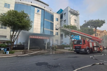 Hiện trường vụ cháy tại VNPT Tiền Giang