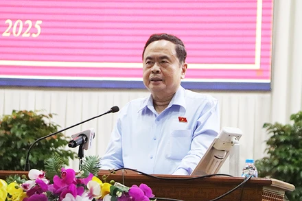 Đồng chí Trần Thanh Mẫn, Ủy viên Bộ Chính trị, Chủ tịch Quốc hội phát biểu tại Hội nghị.