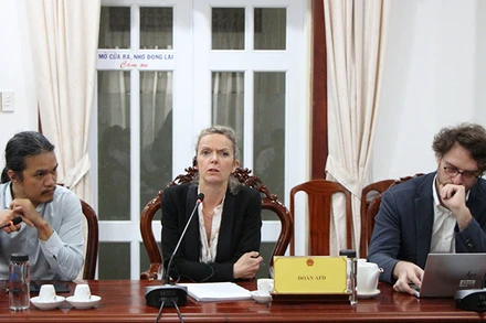 Bà Audrey Guiral-Naepales, Trưởng Ban Phát triển đô thị của AFD phát biểu tại buổi làm việc.