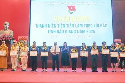 Tuyên dương 30 gương thanh niên tiên tiến làm theo lời Bác năm 2025.