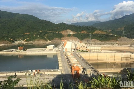 Điện là một trong những mặt hàng xuất khẩu chính của Lào. Ảnh: Hải Tiến