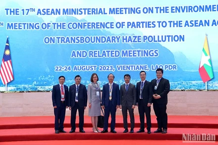 Đoàn Việt Nam do Thứ trưởng Tài nguyên và Môi trường Võ Tuấn Nhân dẫn đầu tham dự Hội nghị AMME17. (Ảnh: Trịnh Dũng)