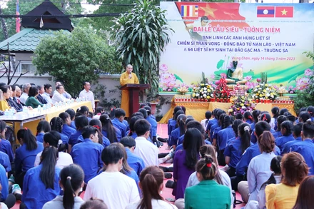 Quang cảnh buổi lễ. Ảnh: Trịnh Dũng