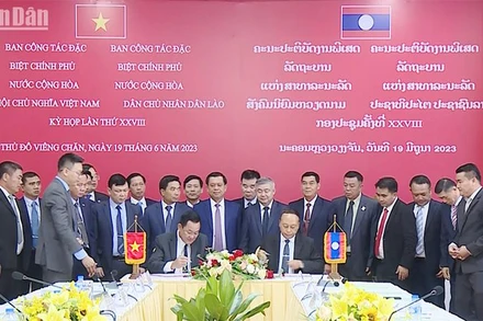 Hai bên ký kết nội dung hợp tác trong mùa khô 2023-2024. (Ảnh: Trịnh Dũng)