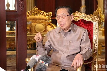 Nguyên Tổng Bí thư, Chủ tịch nước Lào Choummaly Sayason. (Ảnh: TRỊNH DŨNG)