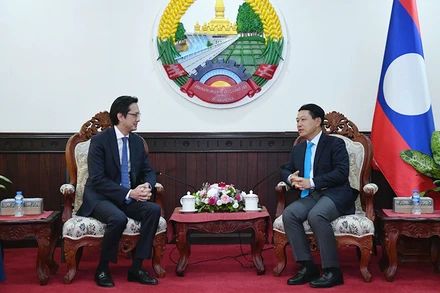 Thứ trưởng Ngoại giao Đỗ Hùng Việt và Phó Thủ tướng, Bộ trưởng Ngoại giao Lào.